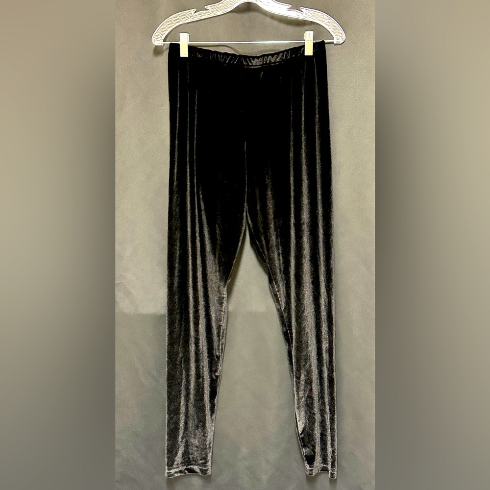 Bryn Walker Velour Black Pants Size: Medium